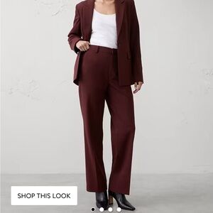 Women’s Banana Republic work pants size 2 Avery vino Rosso